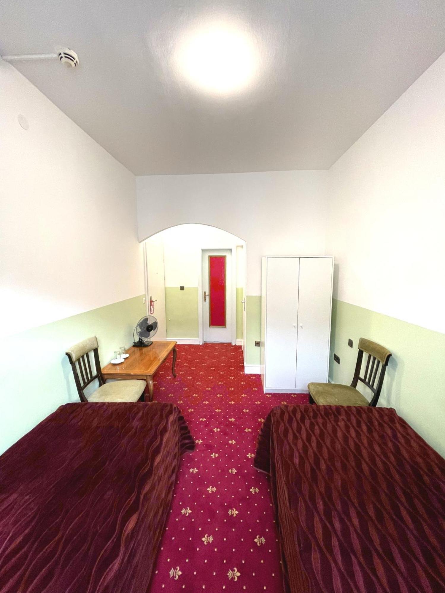 Hotel Viktoria Vienna Bilik gambar
